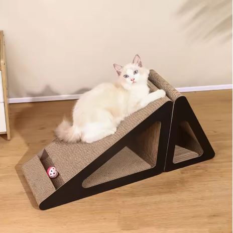 😸 Cat Scratcher Ramp – Multi-Functional Play & Rest Station